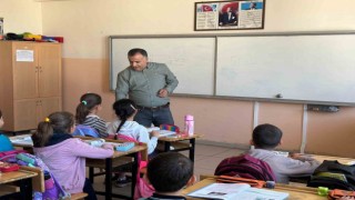 Yusuf öğretmen aldığı Heimlich eğitimi ile öğrencisini ölümden kurtardı