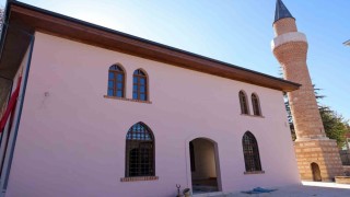 1665 yılında Kara Mustafa Paşa tarafından yaptırılan camiye hayran kaldılar