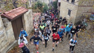 17 ülkeden bin 700 sporcu Kazdağlarında koşuyor