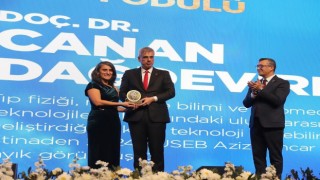 2024 TÜSEB Aziz Sancar Bilim Ödülü Doç. Dr. Canan Dağdevirenin oldu
