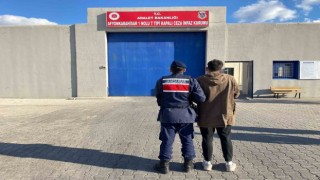 4 yıl 2 ay hapis cezasıyla aranan şahsı JASAT yakaladı