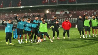 A Milli Futbol Takımı, Galler maçı hazırlıkların sürdürdü