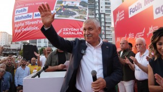 Adana Büyükşehir Belediye Başkanı Karalar'dan Kayyım Tepkisi