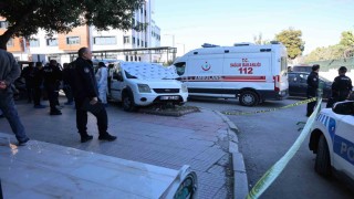 Adanada bir kadın nişanlanan eski sevgilisini öldürüp intihar etti