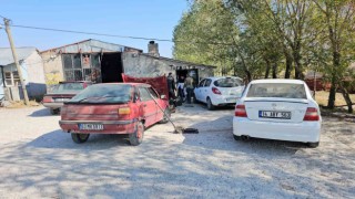 Adilcevaz da araç sahipleri lastikçilere akın etti
