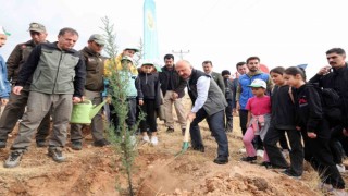 Adıyamanda 11 bin fidan toprakla buluştu