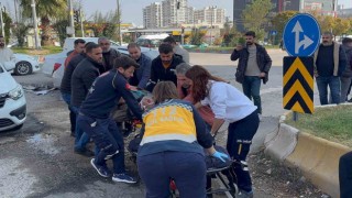 Adıyamanda, iki otomobil çarpıştı: 4 yaralı