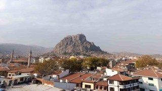 Afyonkarahisar yeni haftaya serin bir havayla başladı
