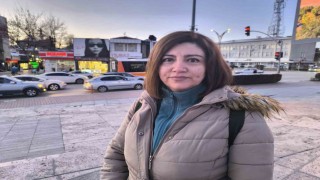 Ağabeyine Rantçı diyen belediye başkanını eleştirdi, korodan kovuldu