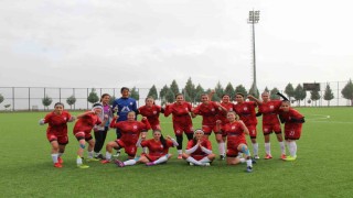 Ağrı Aile ve Sosyal Politikalar, Kahramanmaraşı 4-0 mağlup ederek zirvede kaldı