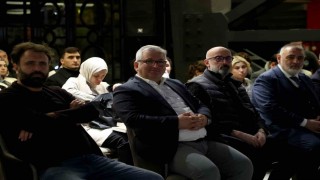 Akademisyen Hüseyin Etil, Sakaryalı sanatseverlere İsmet Özeli anlattı