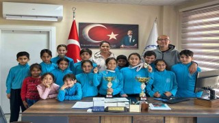 Akhisarın gururu oldular