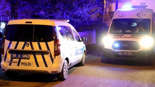 Aksarayda tabancasını temizleyen polis 8 yaşındaki çocuğu vurdu
