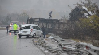 Amasyada polis otosuna kaza yerinde tır çarptı