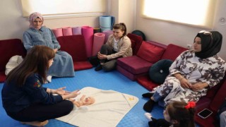 Anne adayları anneliği bu okulda öğreniyor