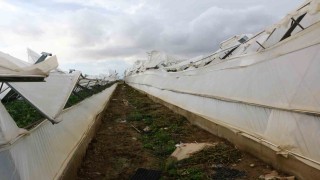 Antalya Büyükşehir, afet bölgesinde incelemelerde bulunup yardım eli uzattı