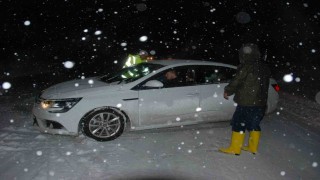 Antalya-Konya Karayolunda mevsimin ilk kar yağışı başladı
