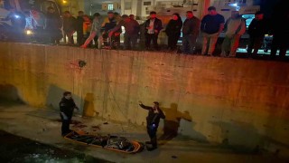 Antalyada dereye düşen şahıs ağır yaralandı