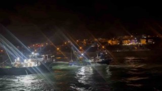 Arnavutköyde balıkçı teknesi karaya oturdu