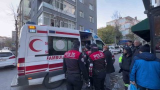Avcılarda pazarcıyla tartışıp bastonla kafasını yaraladı