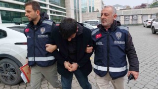 AVMden giyim eşyaları çalan zanlı: Çalma hastalığım var