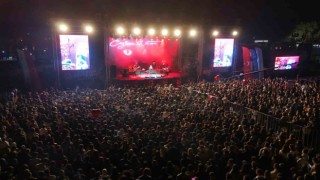 Aydınfest Gençlik Festivali ikinci gününde binlerce kişiyi ağırladı