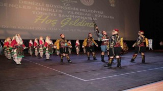 Ayna Folklor ekibi Denizlide Türkiye 3.sü oldu