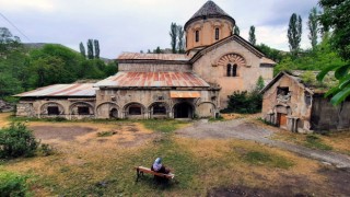 Bağbaşı Taş Camii görenleri büyülüyor