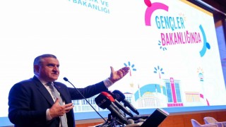 Bakan Bak: “Yusuf Dikeçin pozu tüm olimpiyatlarda ve hala bir fenomen”