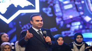 Bakan Kacır: “Türkiye yörüngeler arası uydu transferleri yapabilen uzay araçları geliştirecek”