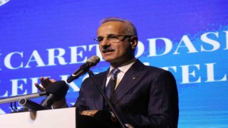 Bakan Uraloğlu: Ülke savunması için donanmanın rolü neyse, ülke ticareti için de denizcilik sektörünün rolü tam olarak budur