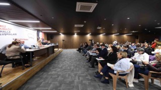 Bakırköy Belediye başkanı Zuhuratbaba Mahallesi sakinleriyle bir araya geldi