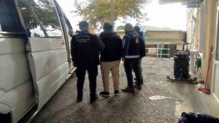 Balıkesirde 16 düzensiz göçmen ve 2 organizatör yakalandı