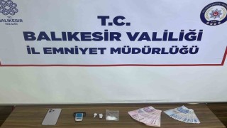 Bandırmada uyuşturucu ticaretinden aranan şahıs yakalandı