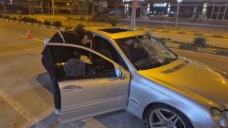 Bartında feci kaza: Otomobilin çarptığı kadın ağır yaralandı