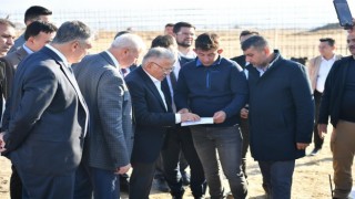 Başkan Büyükkılıç, Develinin giriş kapısı olacak yeni terminal inşaatını inceledi