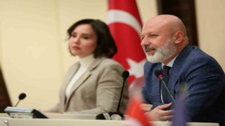 Başkan Çolakbayrakdardan gençlere ‘Spor Okulu müjdesi