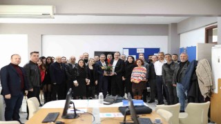 Başkan Deviren öğretmenleri unutmadı