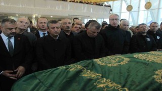 Başkan Günayı acılı gününde Özgür Özel yalnız bırakmadı