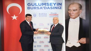 Başkan Kahveci, Bursa Büyükşehir Belediye Başkanı Bozbeyi ziyaret etti
