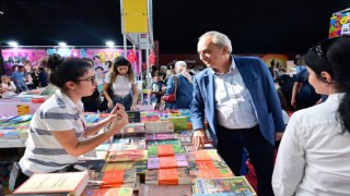 Başkan Kocagözden gençlere kitap okuma tavsiyesi