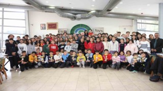 Başkan Kurt başarılı atletlerle buluştu