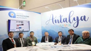 Başkan Mandalinci, Dünya Seyahat Fuarına katıldı