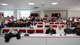 Başkan Özdoğan gençlerle tecrübelerini paylaştı
