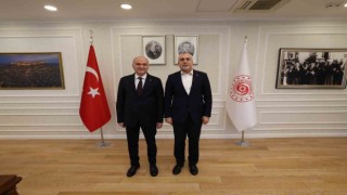 Başkan Özlü bakanın kapısını yerel yönetimler için çaldı