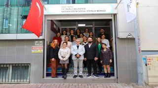Başkan Tetik Öğretmenler Günününü kutladı