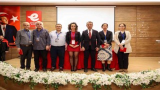 Başkan Yetişkinden felsefe dünyasına katkı