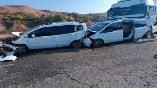 Batmanda zincirleme kazada 6 araç birbirine girdi: 6 yaralı