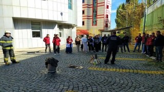 Bayburt Ağız ve Diş Sağlığı Merkezinde yangın tatbikatı gerçekleştirdi