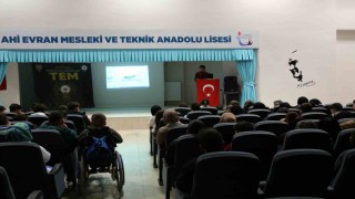 Bayburtta öğrenciler terör konusunda bilgilendirildi
